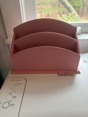 Pink desktop file organizer